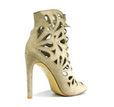 Petals Ankle Heel Stone Cream