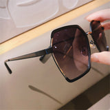 Fashion Classic Retro Sunglasses Women Brand Design Woman Sun Glasses Over Size Female Shades Ladies Premium Sunglasses Square