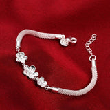 Lievin 18K White Gold Plated Bracelet Made with Swarovski Crystals