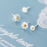 WANTME Genuine 100% 925 Sterling Silver Cute Sweet Little Daisy Chrysanthemum Studs Earrings for Women Femme Party Fine Jewelry