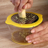 Inventive stainless resistant steel planer multifunctional peeler