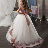Little Flower Girl Dresses for Weddings Banquet Dress Girl Beaded Birthday First Communion Dresses Petals Long Sleeves Ball Gown