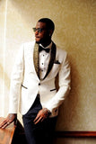 High Quality One Button White Paisley Groom Tuxedos Shawl Lapel Groomsmen Mens Suits Blazers (Jacket+Pants+Tie) W:715