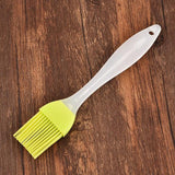 1 Pcs Portable Silicone Oil Bottle with Brush Grill Oil Brushes Liquid Oil Pastry Kitchen Baking BBQ Tool Kitchen Tools for BBQ - shopwishi 