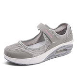 Sneakers Female Flat Soft Comfortable Fashion Lightweight Pumps Shoes Joker Slip-on Super Light Casual Vulcanize Shoes Woman