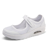 Sneakers Female Flat Soft Comfortable Fashion Lightweight Pumps Shoes Joker Slip-on Super Light Casual Vulcanize Shoes Woman